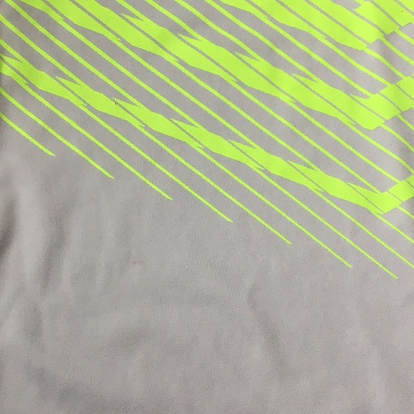 Nike Dri Fit - Picture 2 of 5